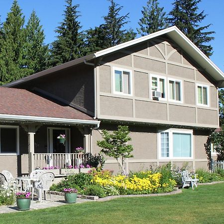 Alpenrose Revelstoke Bed & Breakfast Zewnętrze zdjęcie