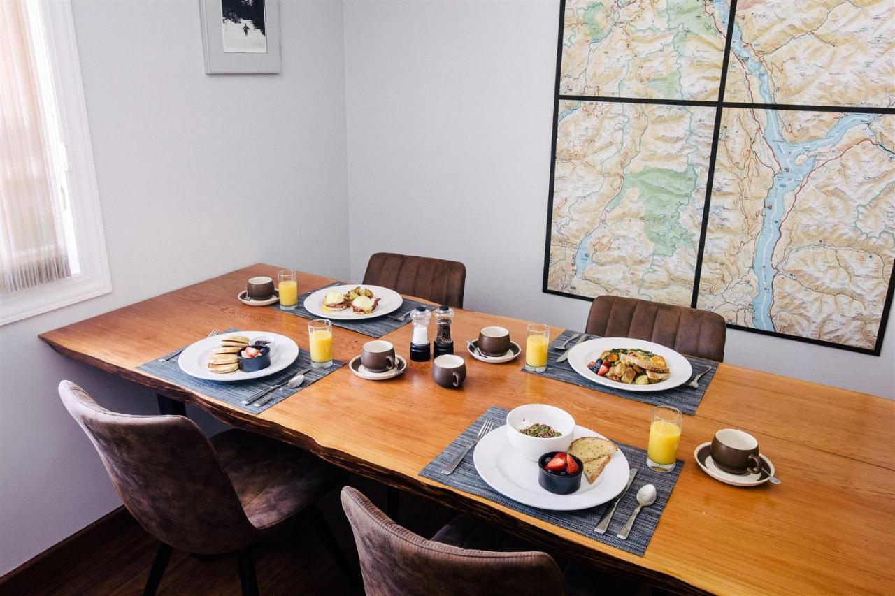 Alpenrose Revelstoke Bed & Breakfast Zewnętrze zdjęcie