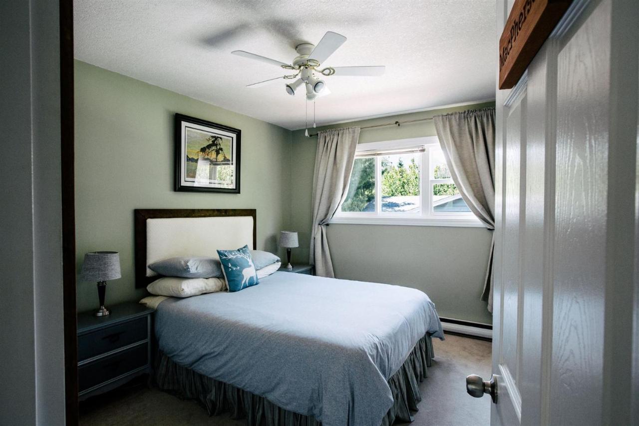 Alpenrose Revelstoke Bed & Breakfast Zewnętrze zdjęcie