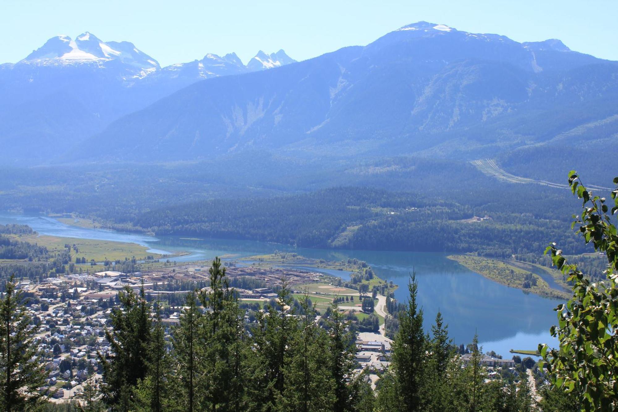 Alpenrose Revelstoke Bed & Breakfast Zewnętrze zdjęcie