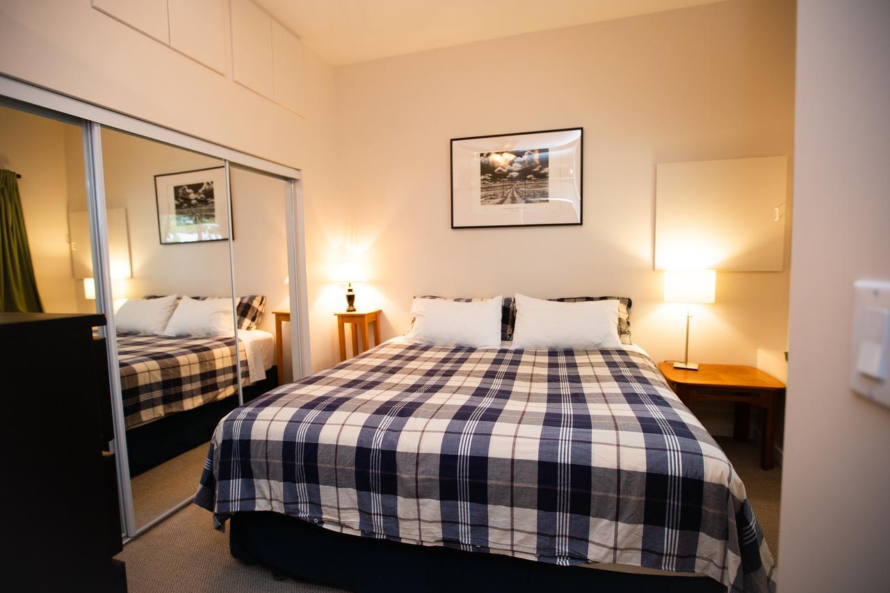 Alpenrose Revelstoke Bed & Breakfast Zewnętrze zdjęcie