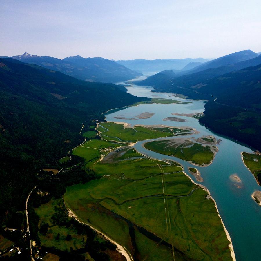 Alpenrose Revelstoke Bed & Breakfast Zewnętrze zdjęcie